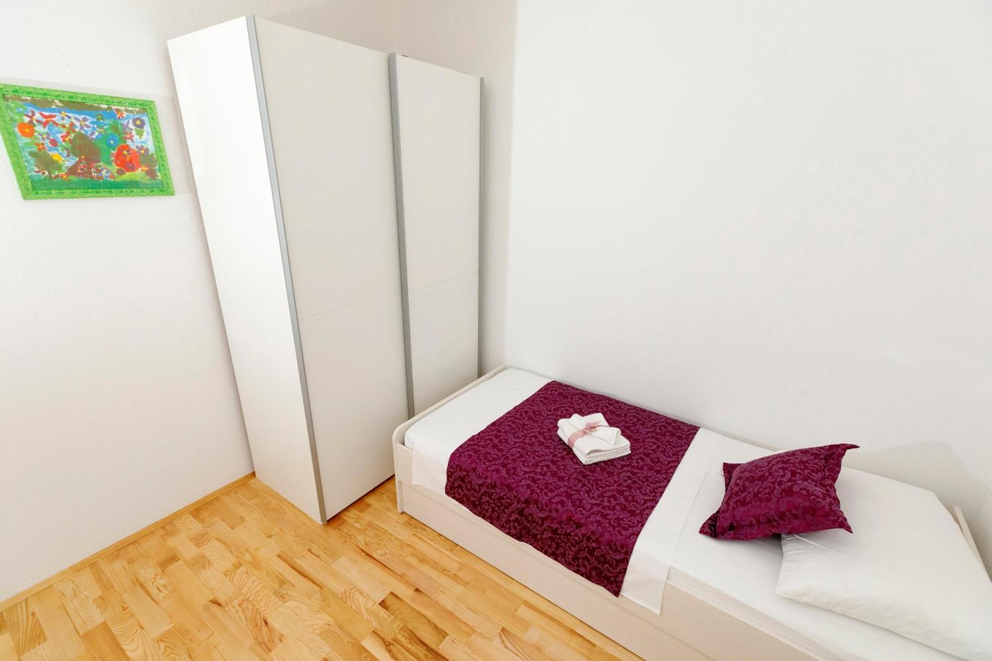 Apartments Sara & Nina 奥米什 外观 照片